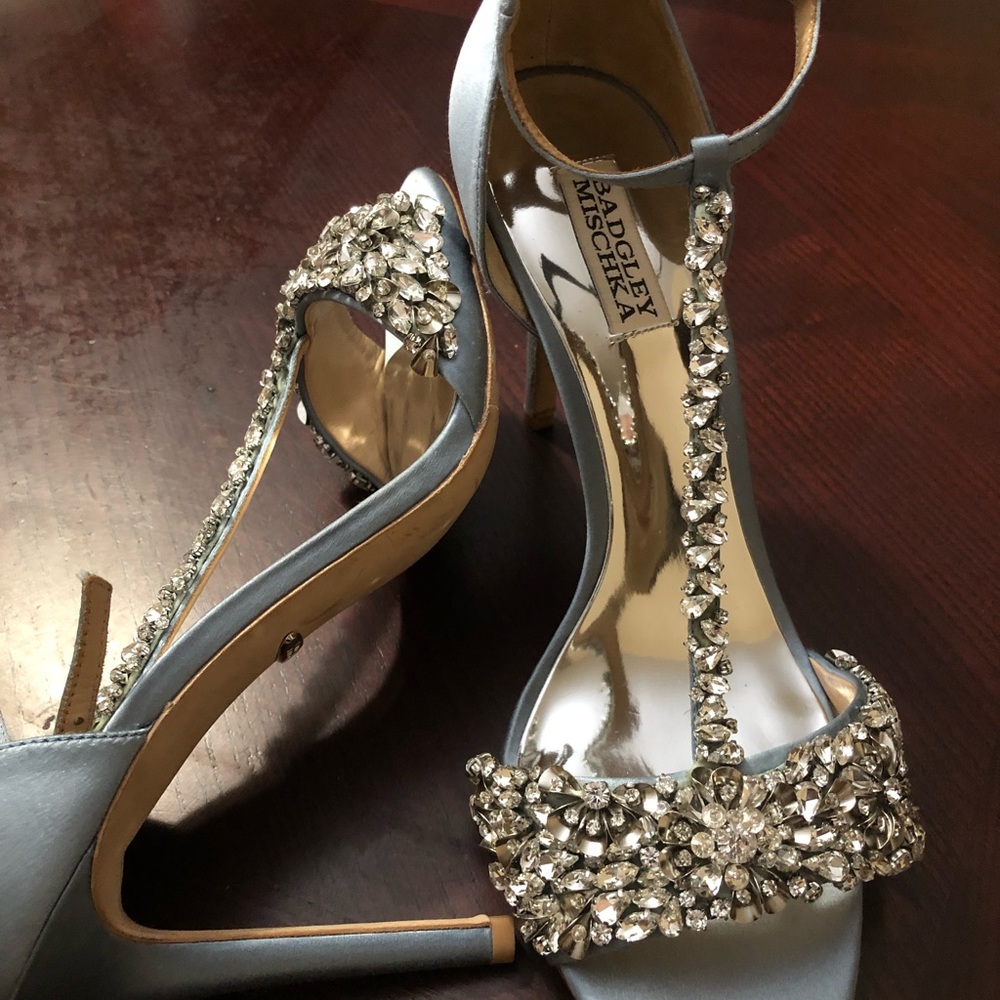 Badgley Miscka does  evening satin shoes